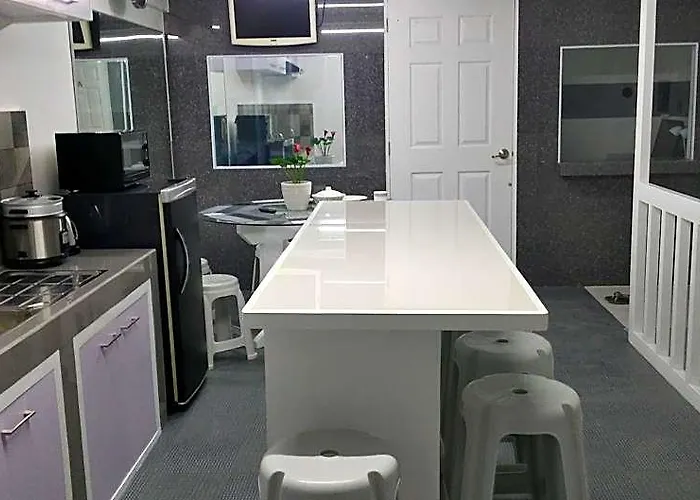 Ervoruto Makati 호텔