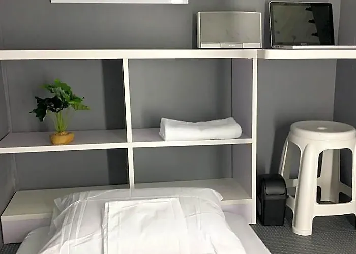 호텔 Ervoruto Makati