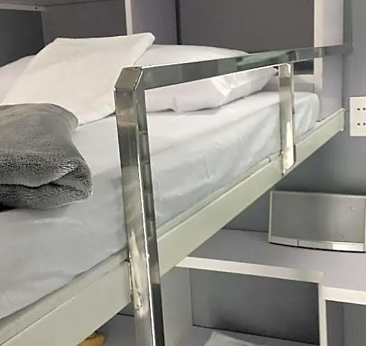 Ervoruto Makati 5* 마닐라